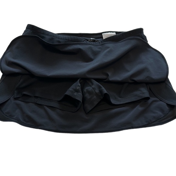 Nike Dri-Fit Tennis Skort - Size Medium - Picture 8 of 12